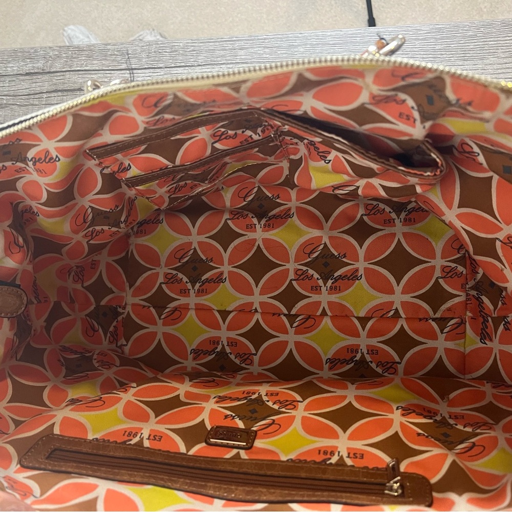 GUESS Satchel Handbag - Picture 6 of 11